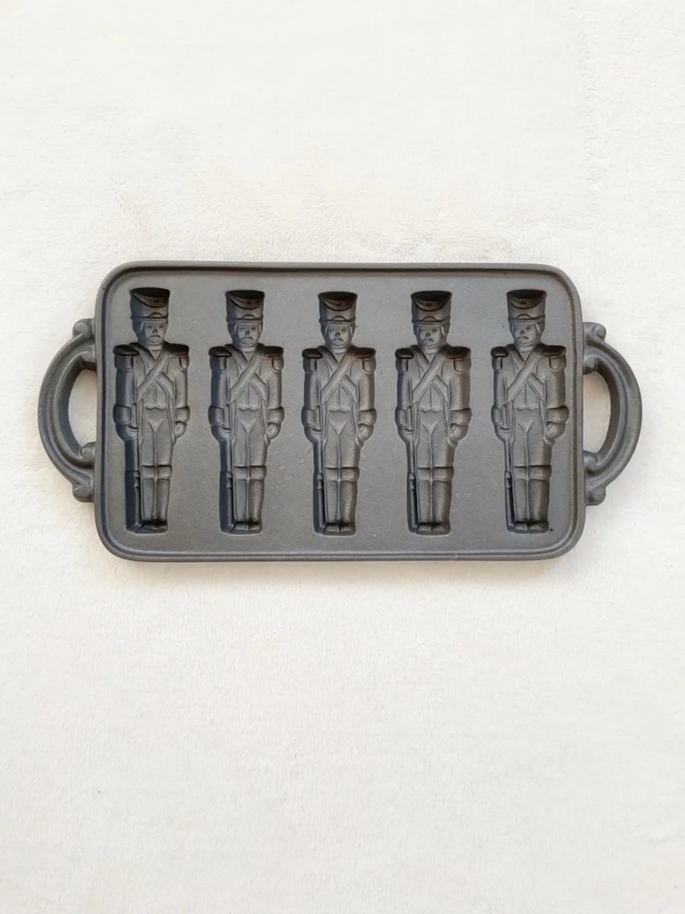 Vintage John Wright Cast Iron Toy Soldier Cookie Pan Mold 1985 Christmas USA